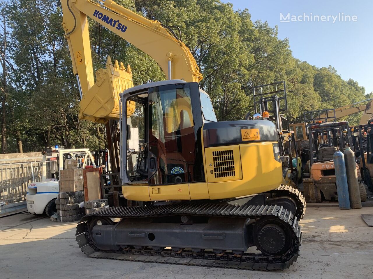 гусеничный экскаватор Komatsu PC138