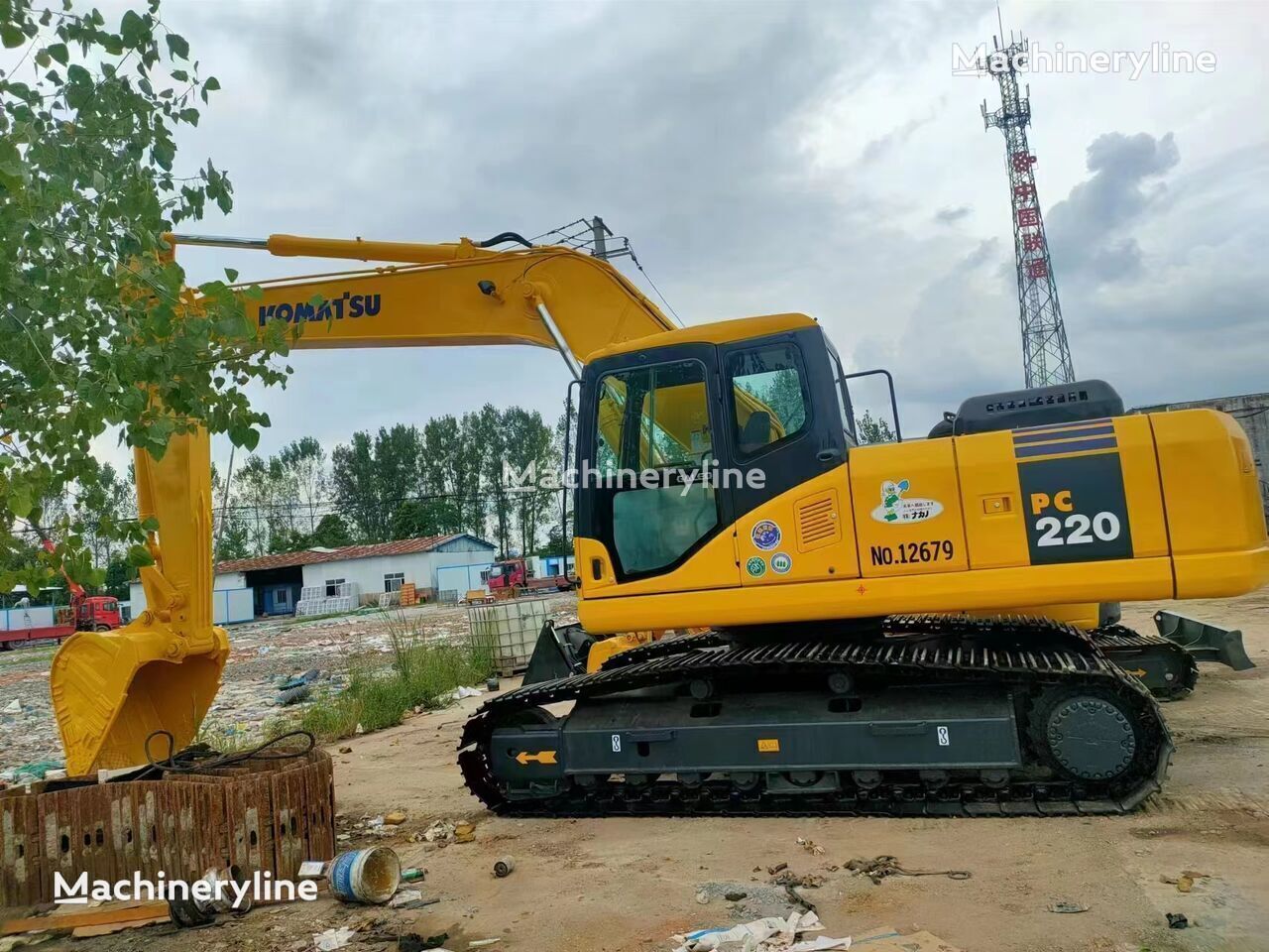 Komatsu PC200 tracked excavator