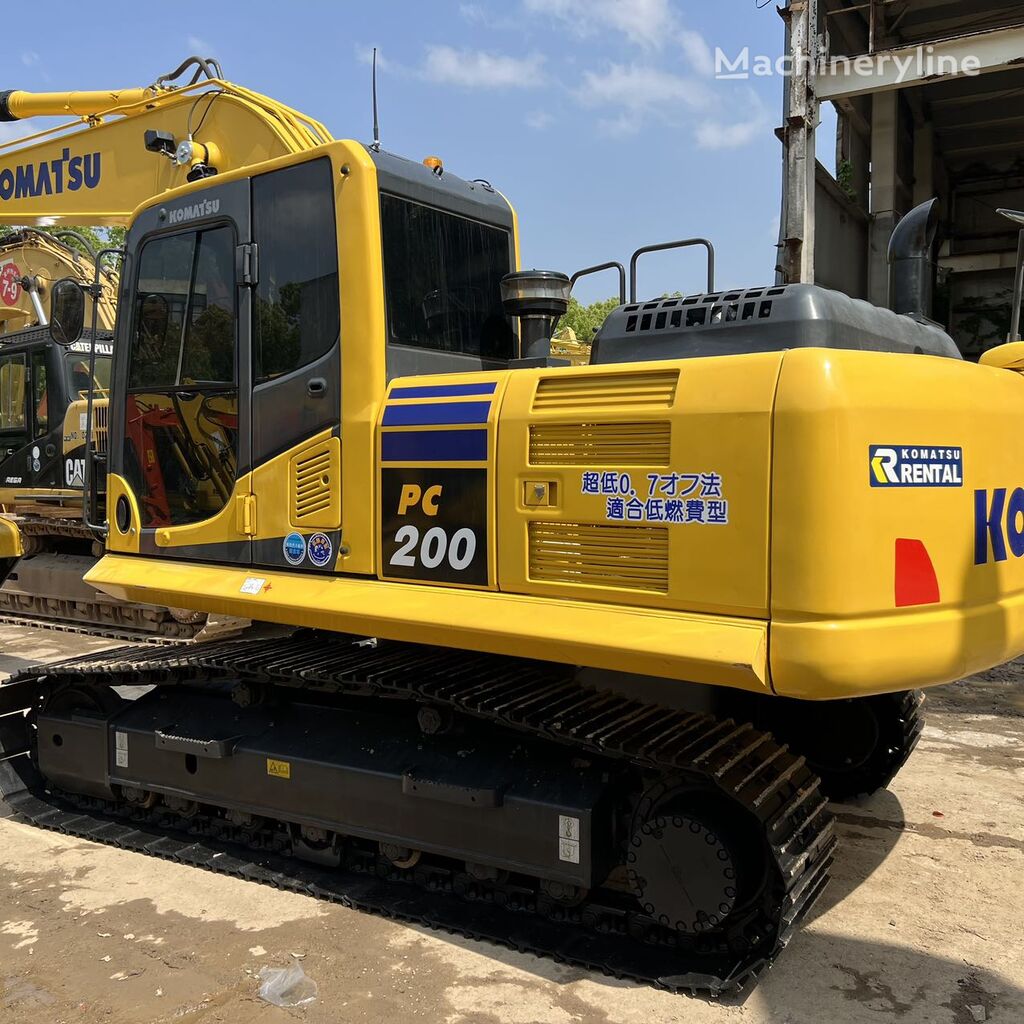 гусеничный экскаватор Komatsu PC200