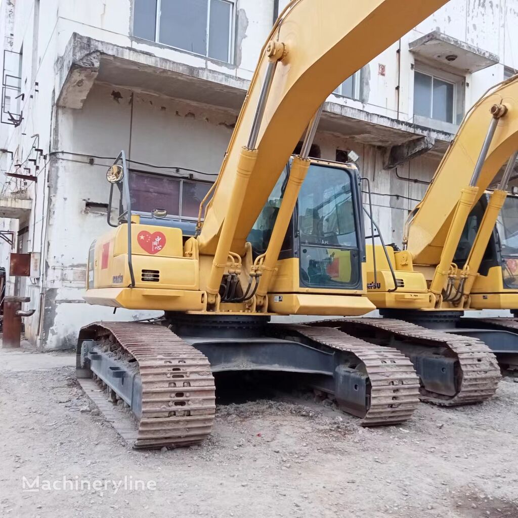 Komatsu PC200-8 rupsgraafmachine