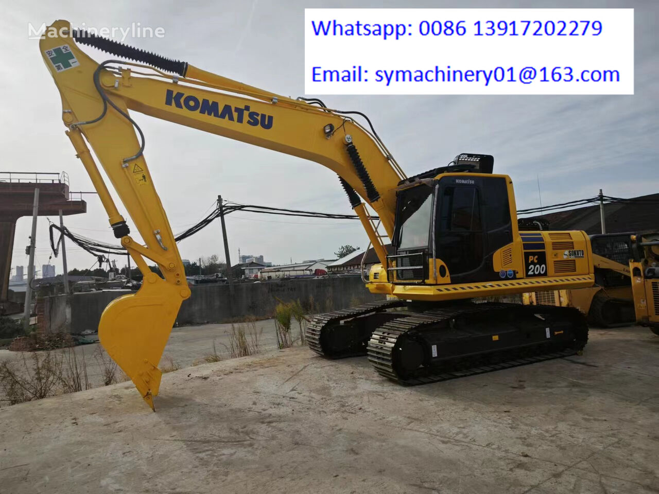 excavator pe şenile Komatsu PC200-8N1