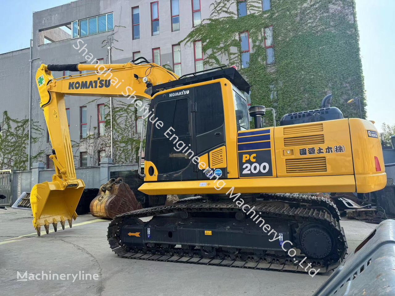 гусеничный экскаватор Komatsu PC200-8N1