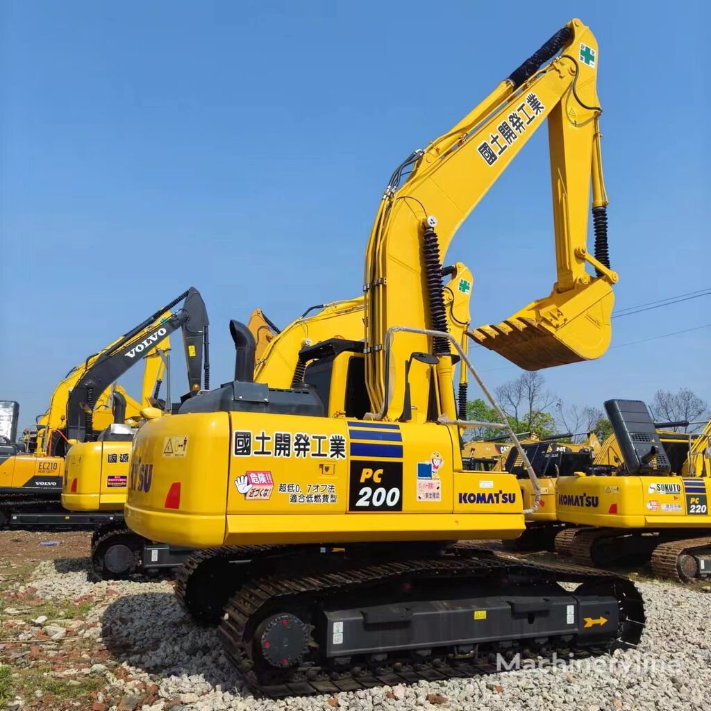 Komatsu PC200-8N1 paletli ekskavatör