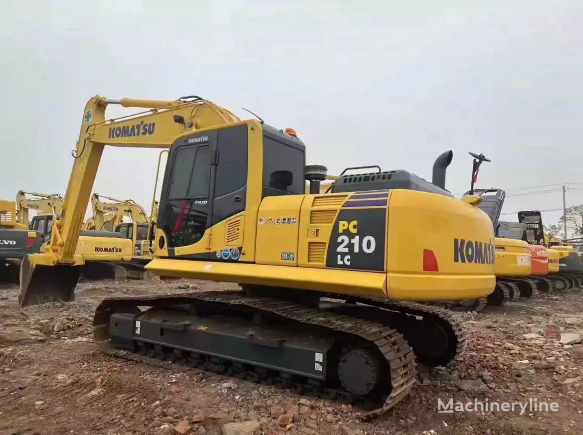 Komatsu PC210LC PC240LC PC220 PC200 tracked excavator