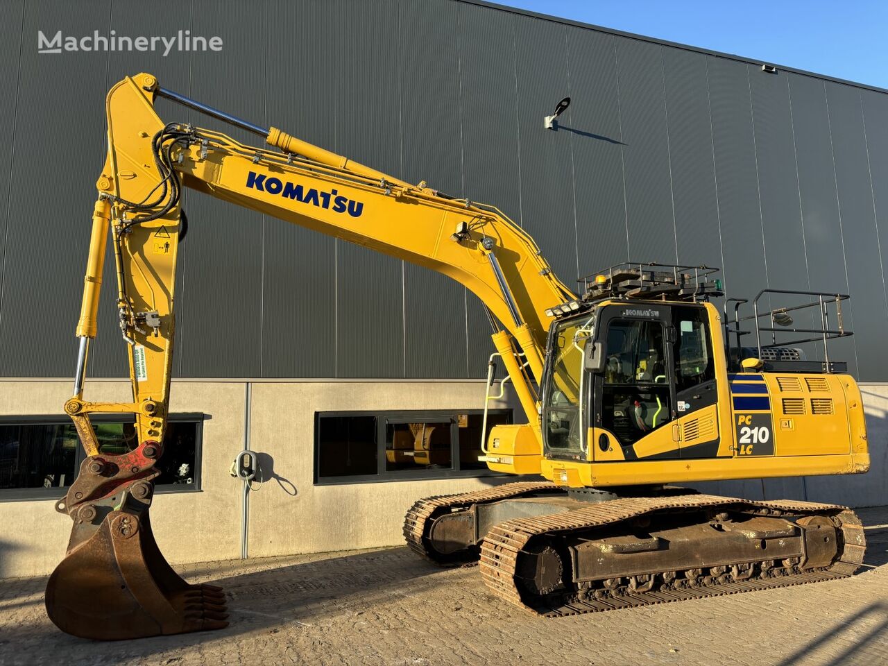 escavadora de rastos Komatsu PC210lc-11