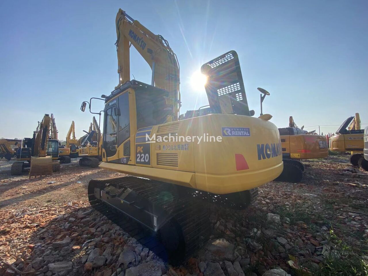 Komatsu PC220 bager gusjeničar - Machineryline