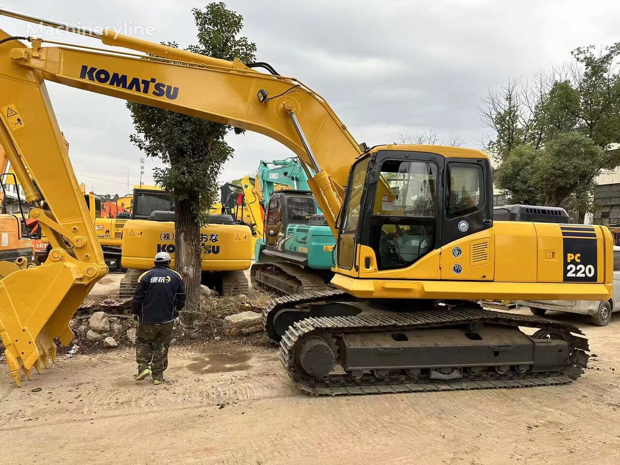 pelle sur chenilles Komatsu PC220-7