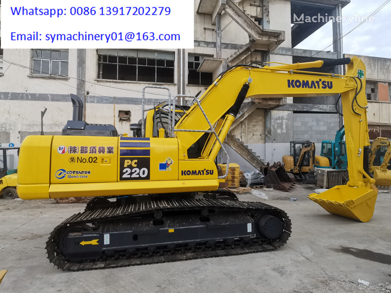 Komatsu PC220-8 rupsgraafmachine