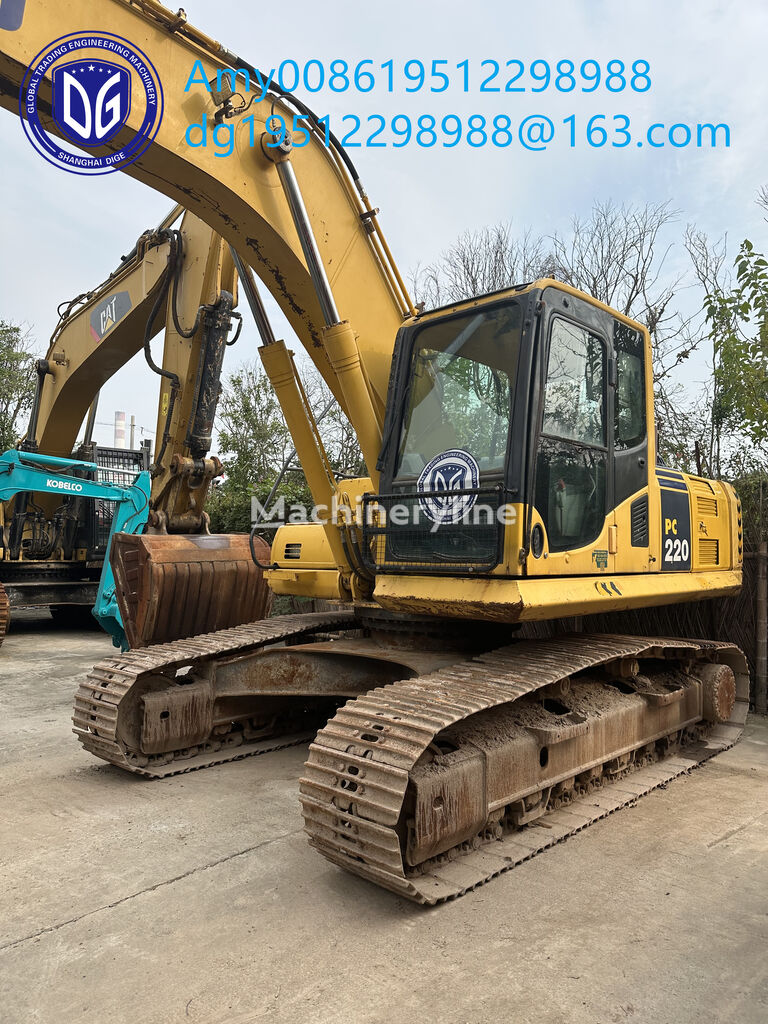 гусеничный экскаватор Komatsu PC220-8 MO