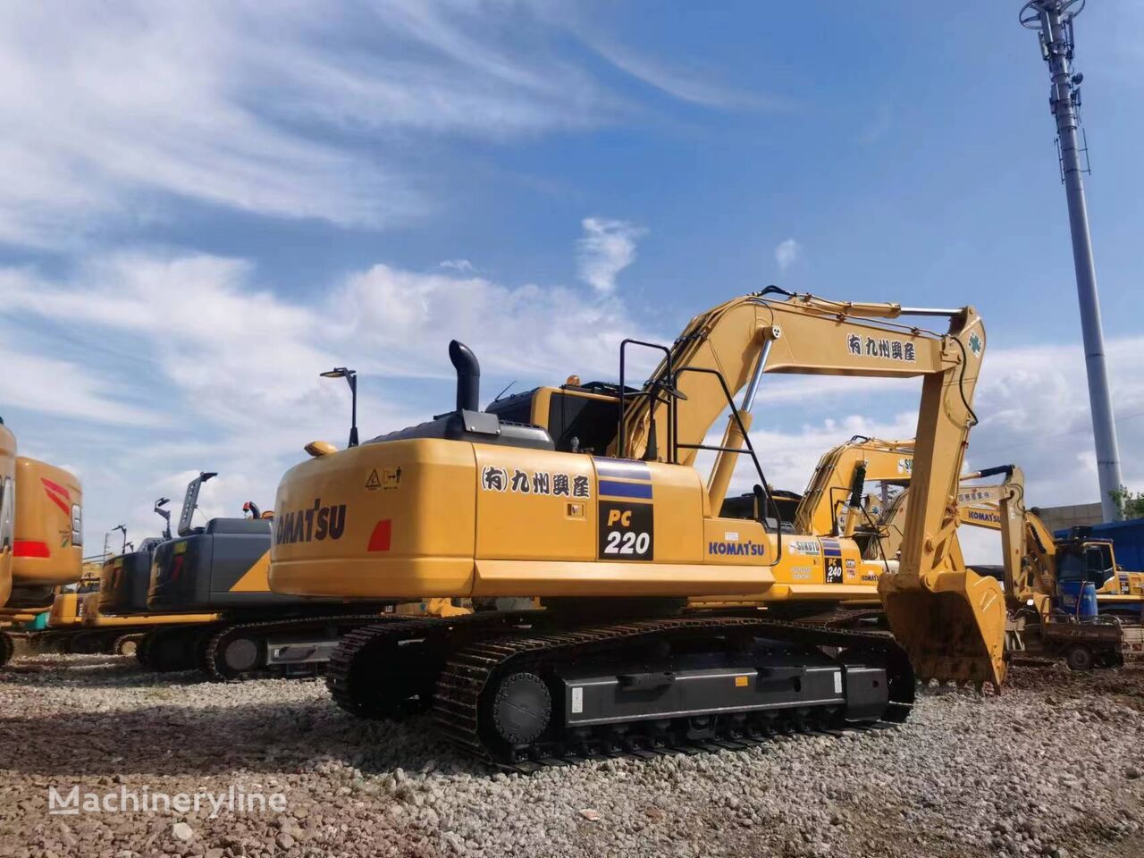 Komatsu PC220-8M0 tracked excavator