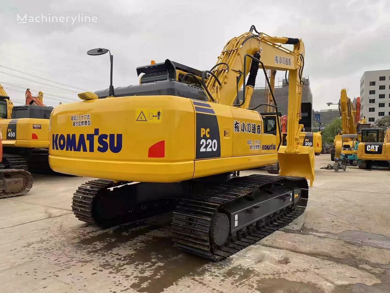 гусеничный экскаватор Komatsu PC220 PC220LC-8 PC240 PC300