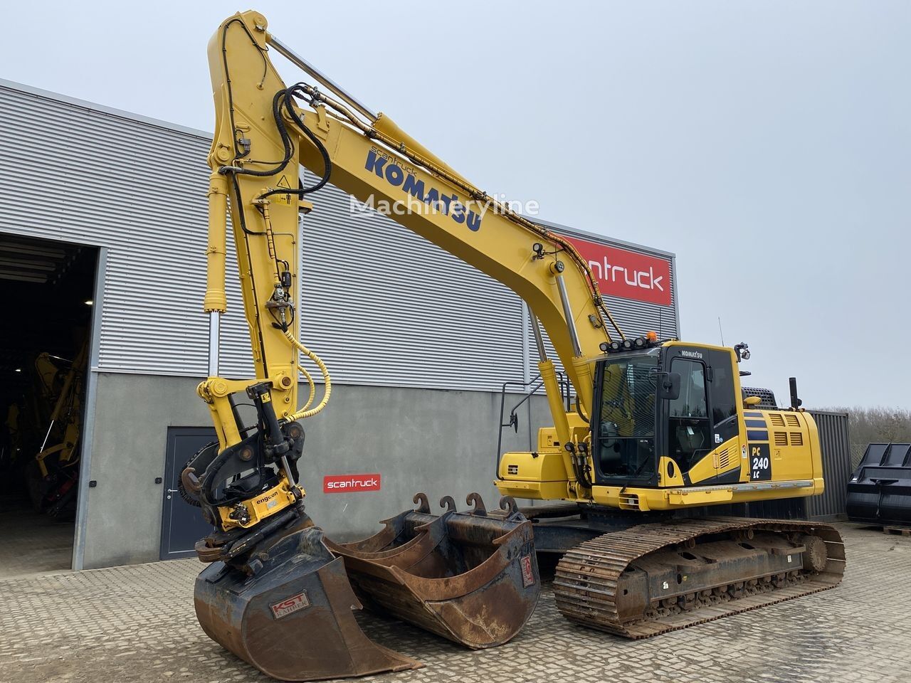 Komatsu PC240LC-11EO bandgrävare - Machineryline