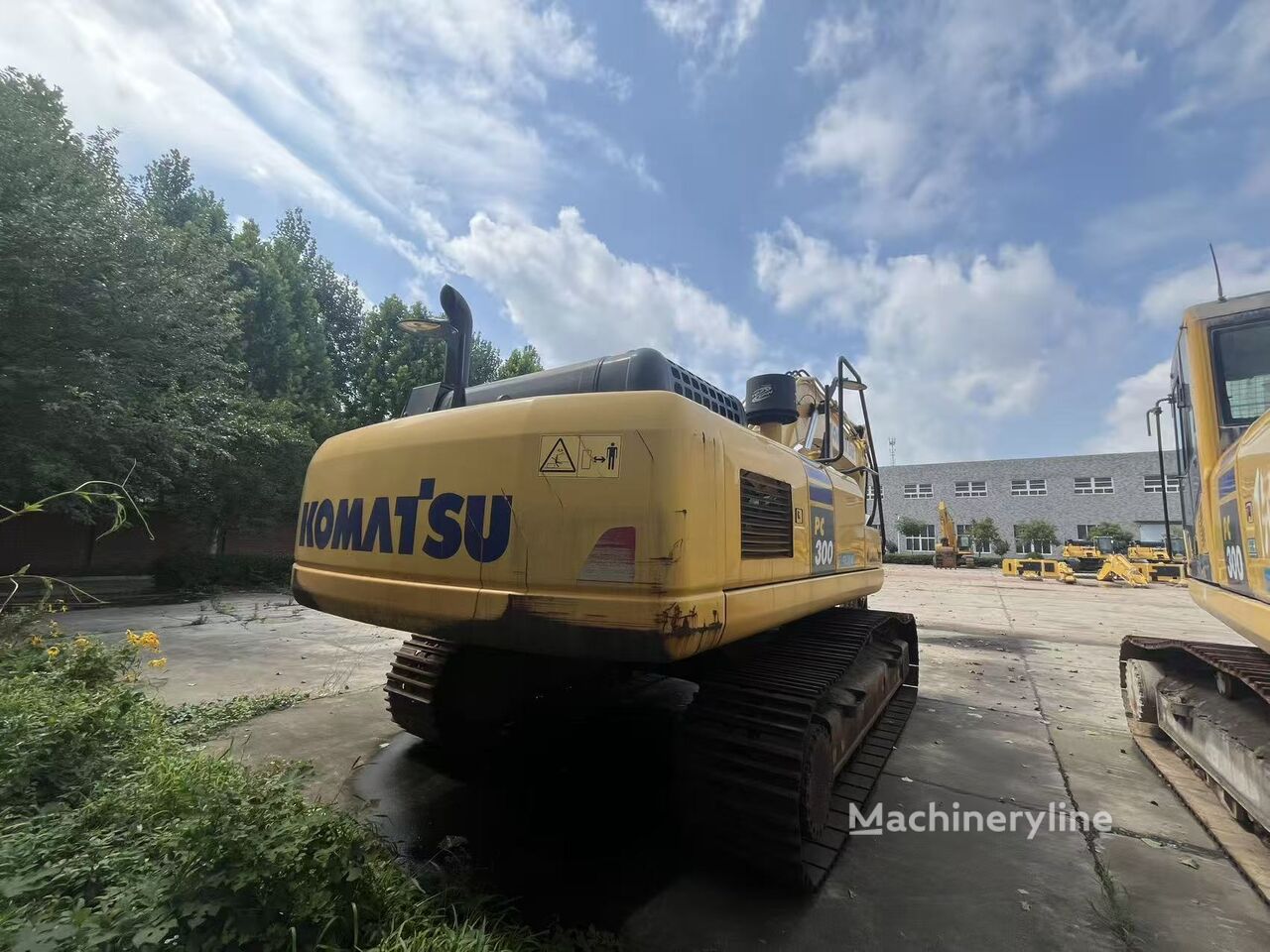 حفارة مجنزرة Komatsu PC300 - Machineryline