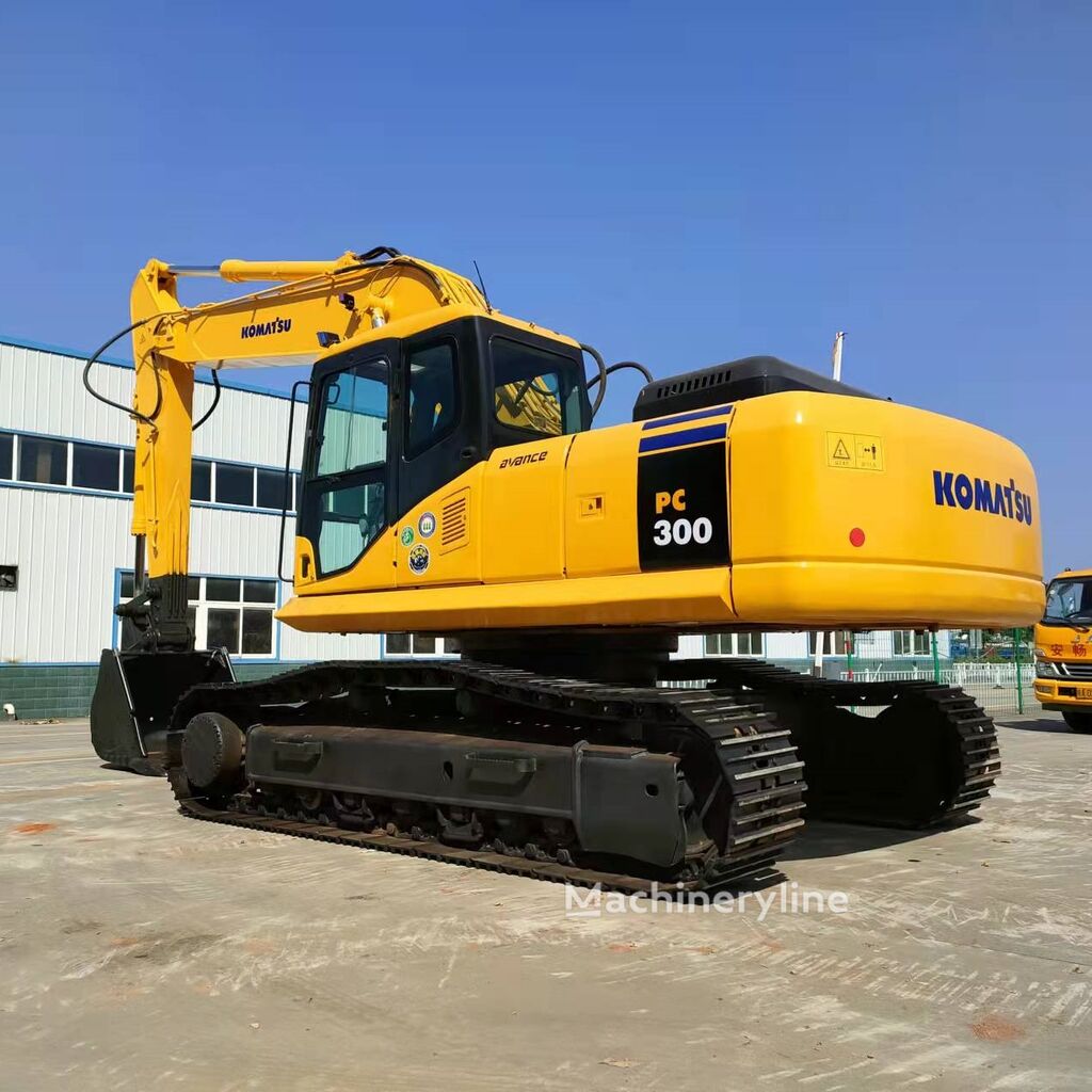Komatsu PC300-7 tracked excavator - Machineryline