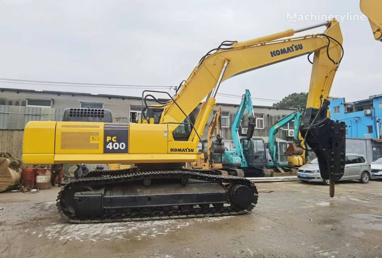 Komatsu PC400-7 tracked excavator