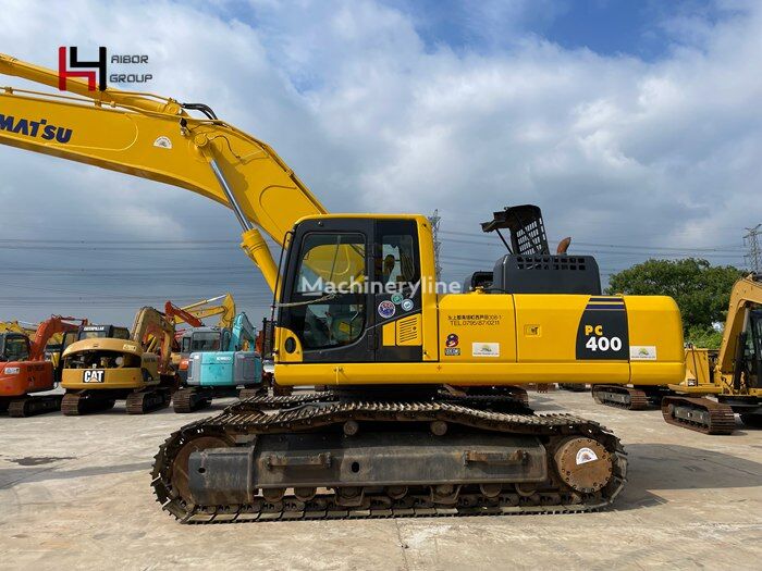 Komatsu PC400-8 tracked excavator