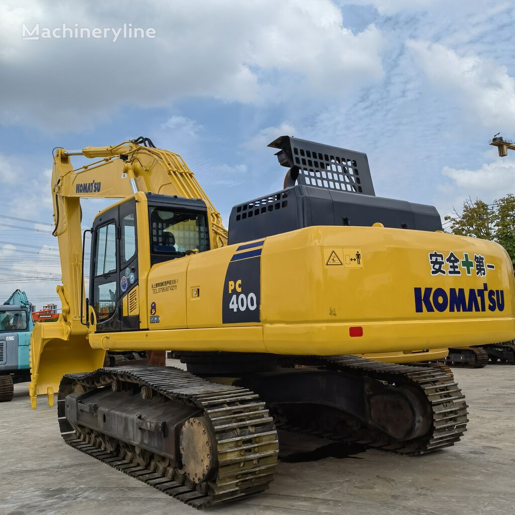 Komatsu PC400-8R tracked excavator