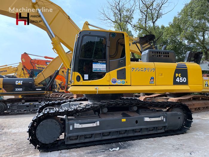 Komatsu PC450-8 tracked excavator