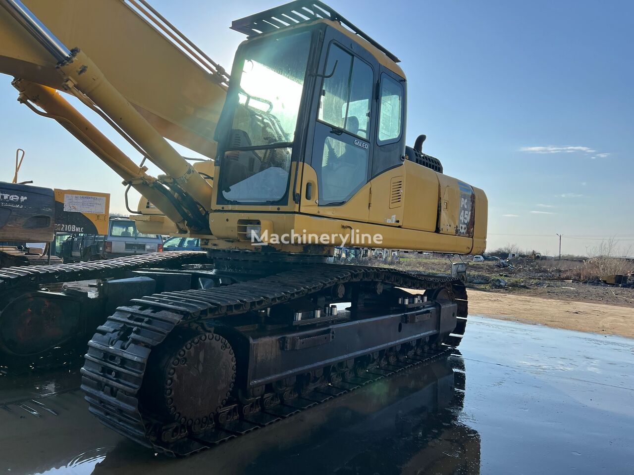 Komatsu PC450LC-7 tracked excavator