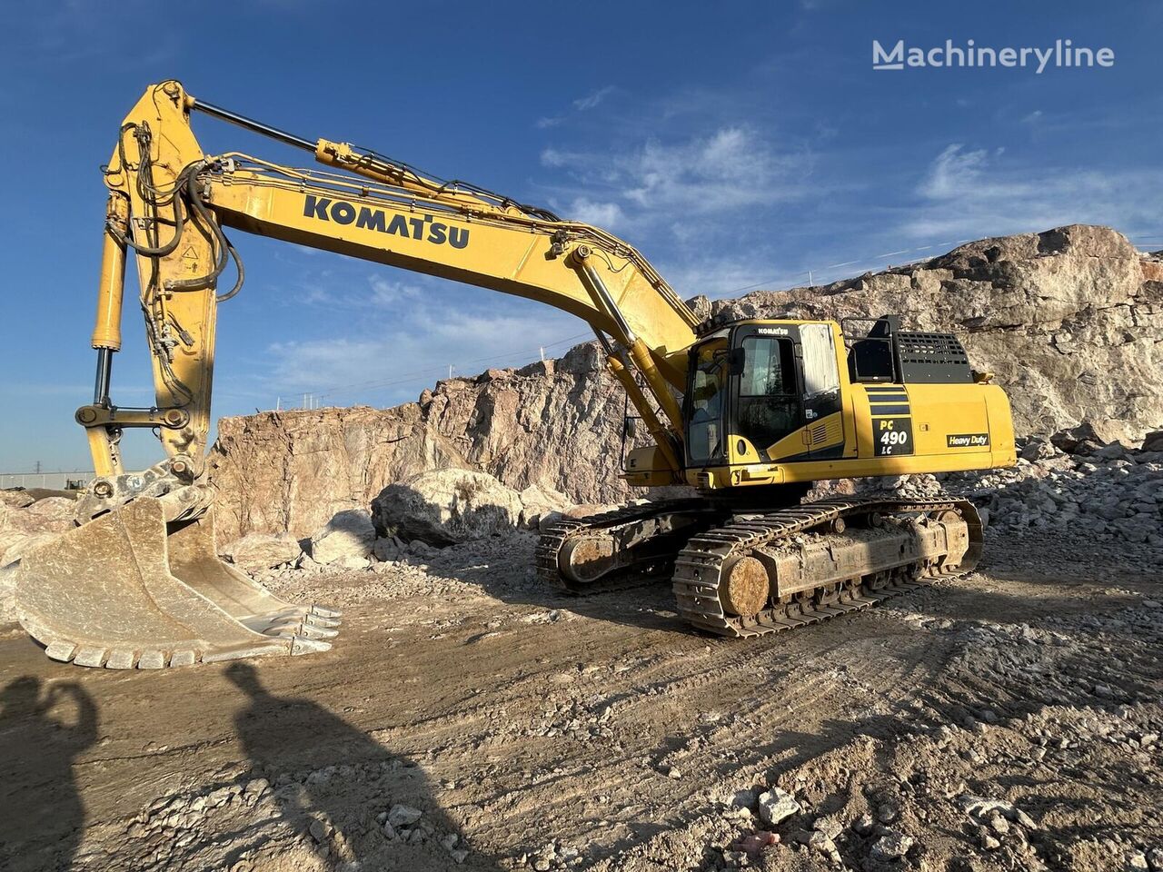 excavator dengan track Komatsu PC490LC-11 2020