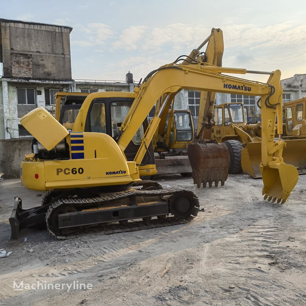 гусеничный экскаватор Komatsu PC60-8