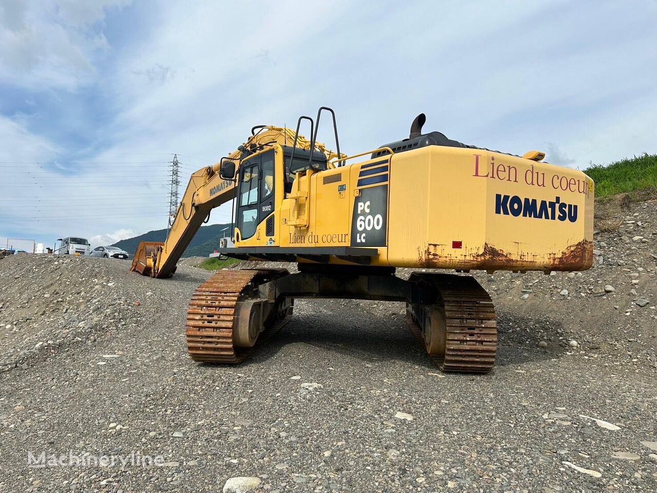 Komatsu PC600-8 tracked excavator