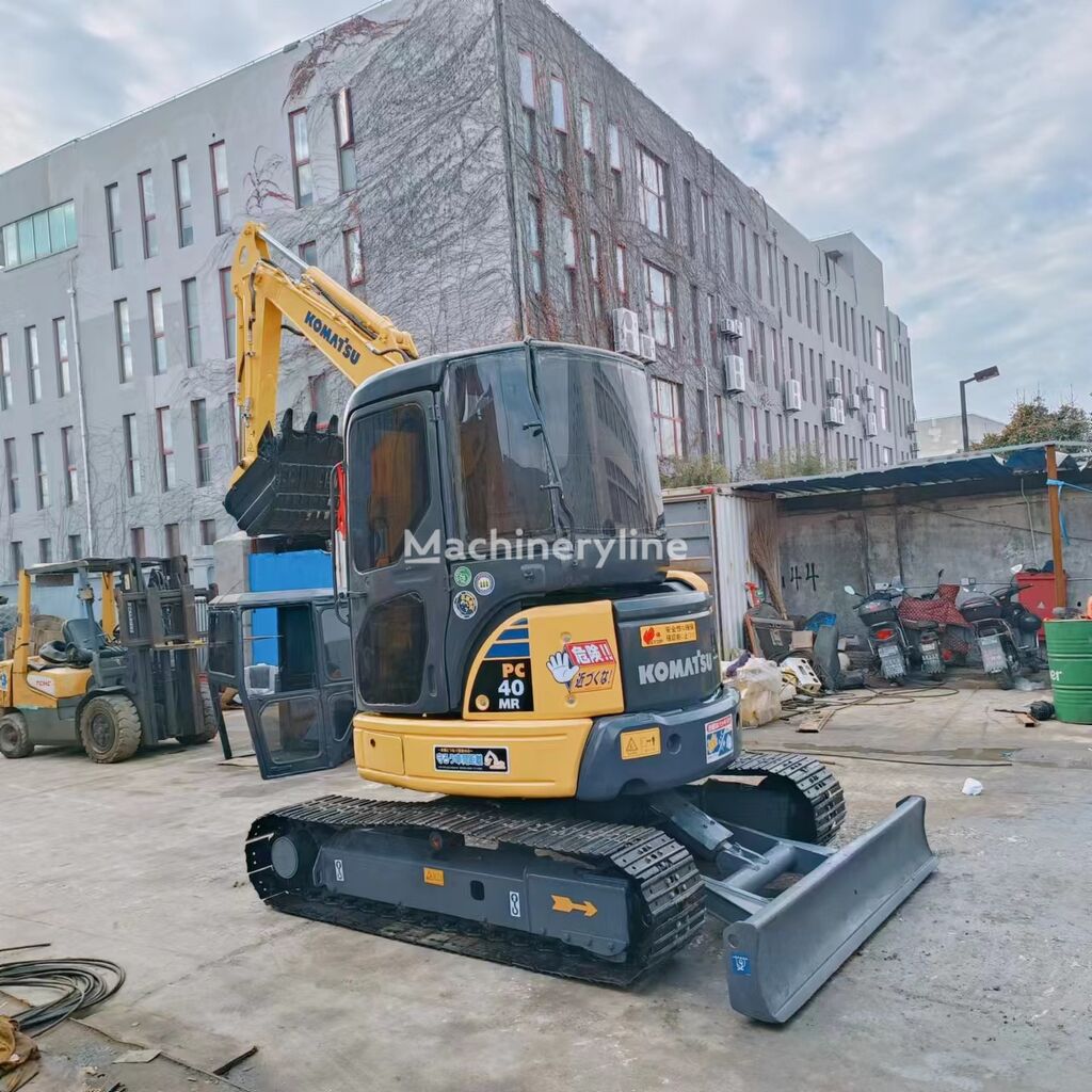 máy đào bánh xích Komatsu pc40mr-2