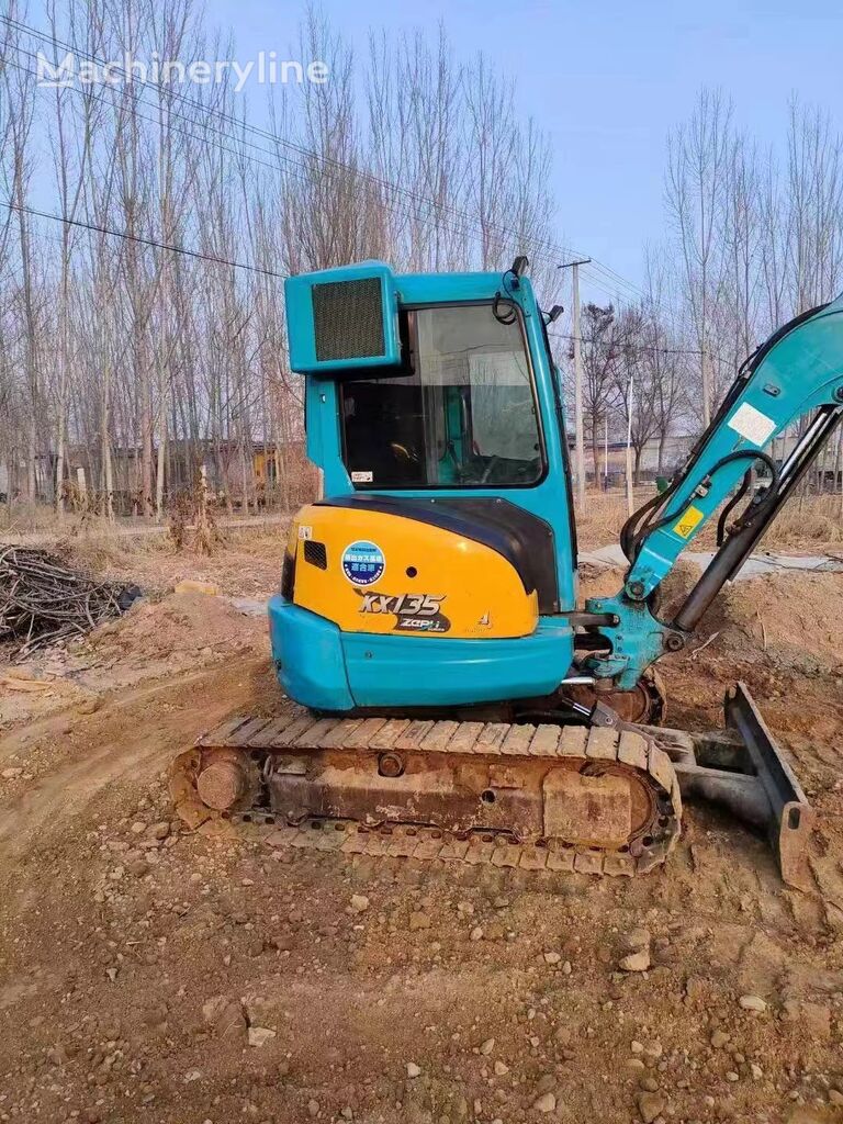 트랙형 굴착기 Kubota KX135