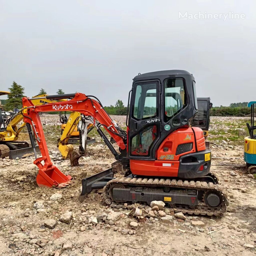 Kubota U35 tracked excavator