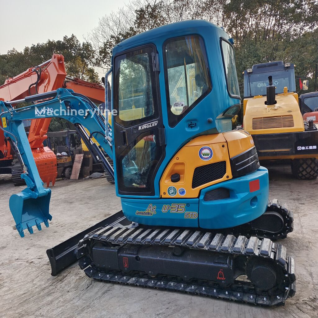 Pelle sur chenilles Kubota U35 à vendre | Machineryline GN Pelle sur chenilles Kubota U35 - Machineryline