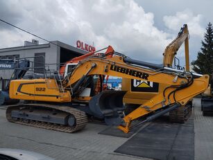 Liebherr R 922 tracked excavator