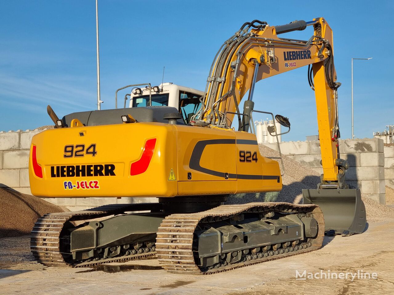 escavadora de rastos Liebherr R924   Excavator LIEBHERR R924 LC