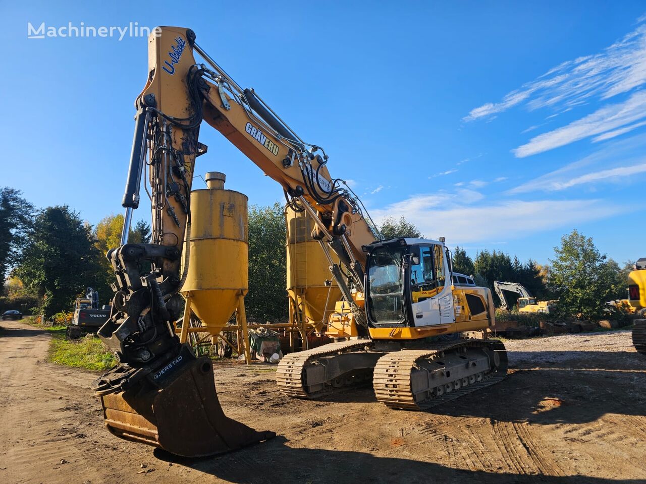 حفارة مجنزرة Liebherr R924LC