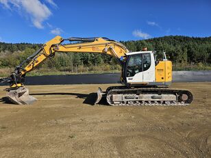 roomikekskavaator Liebherr R926 Compact