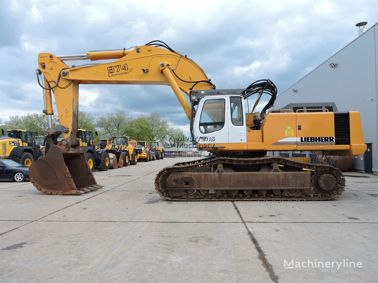 Liebherr R974 tracked excavator