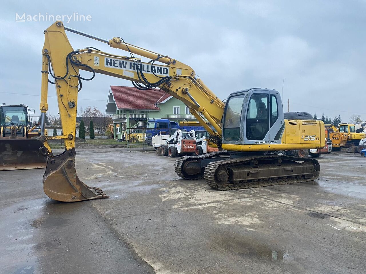 New Holland E 215B bæltegraver