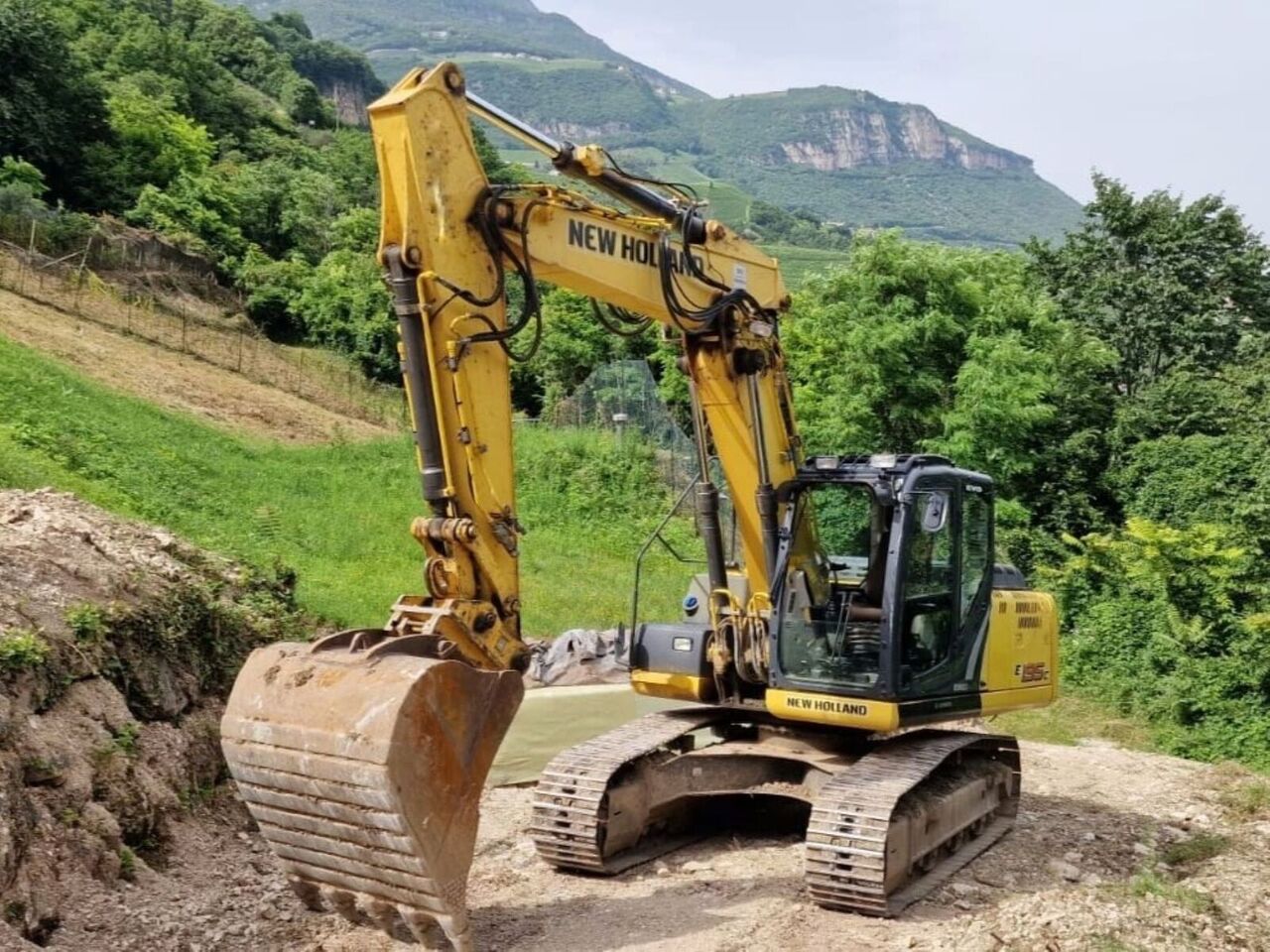 New Holland E195C excavadora de cadenas