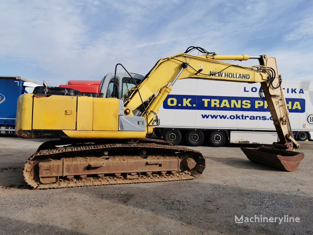 بیل مکانیکی ریلی New Holland T4P E 195 B