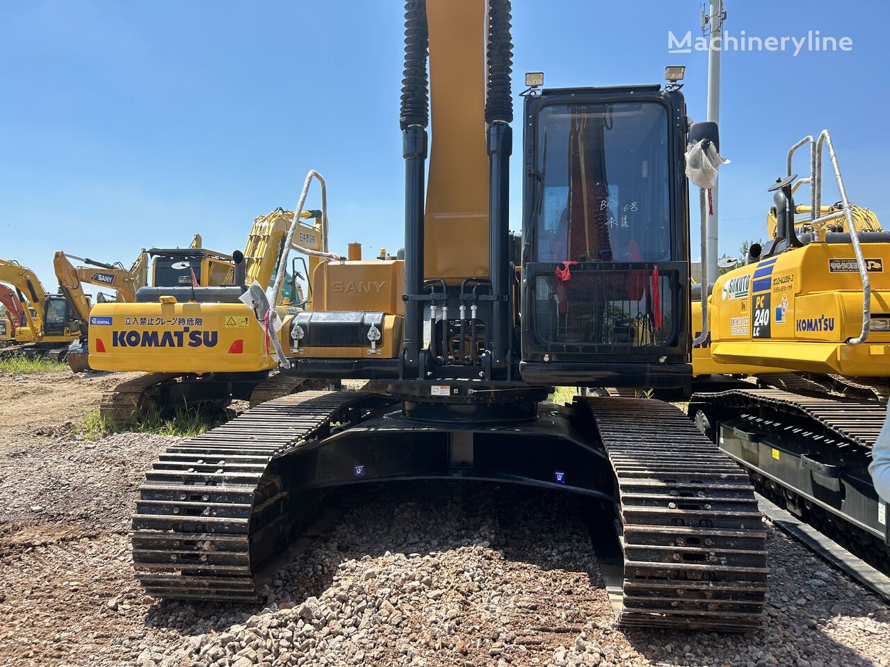 Sany SY215C tracked excavator