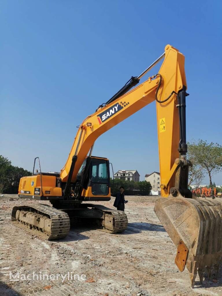 Sany SY215C-9LC excavadora de cadenas - Machineryline