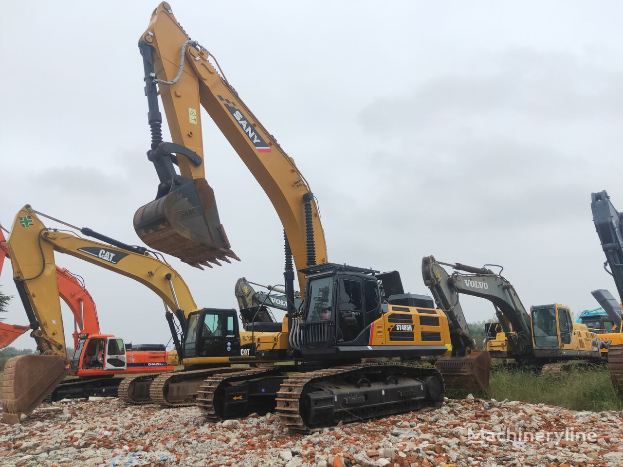 Sany SY485H tracked excavator