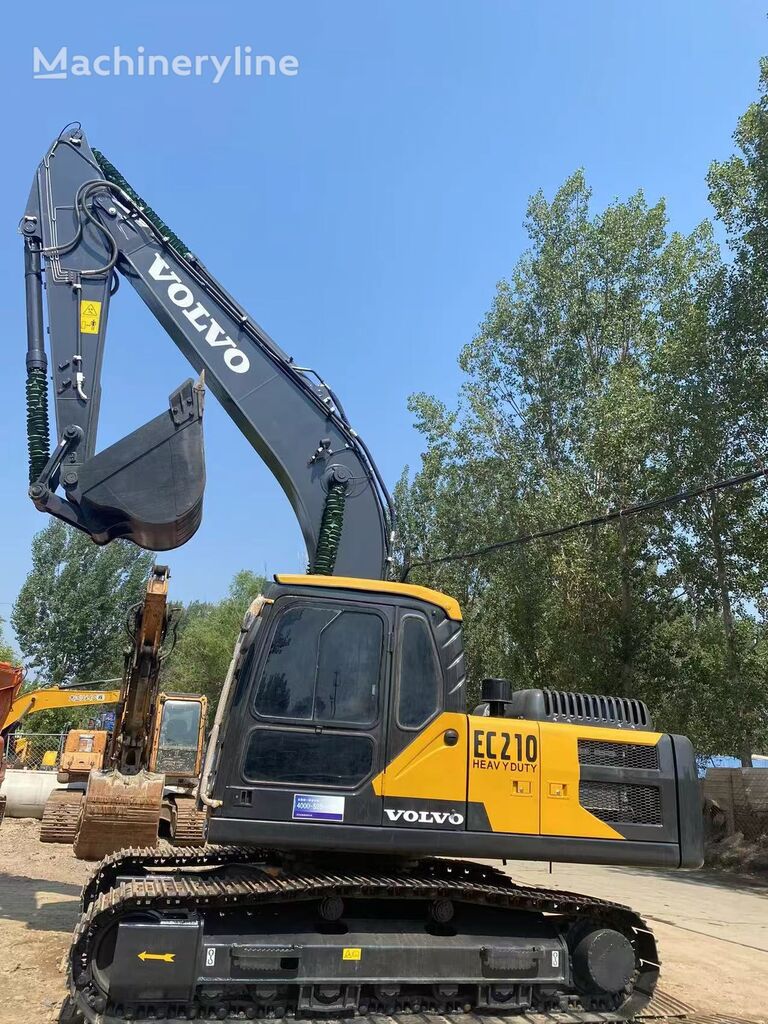 escavatore cingolato Volvo EC 210