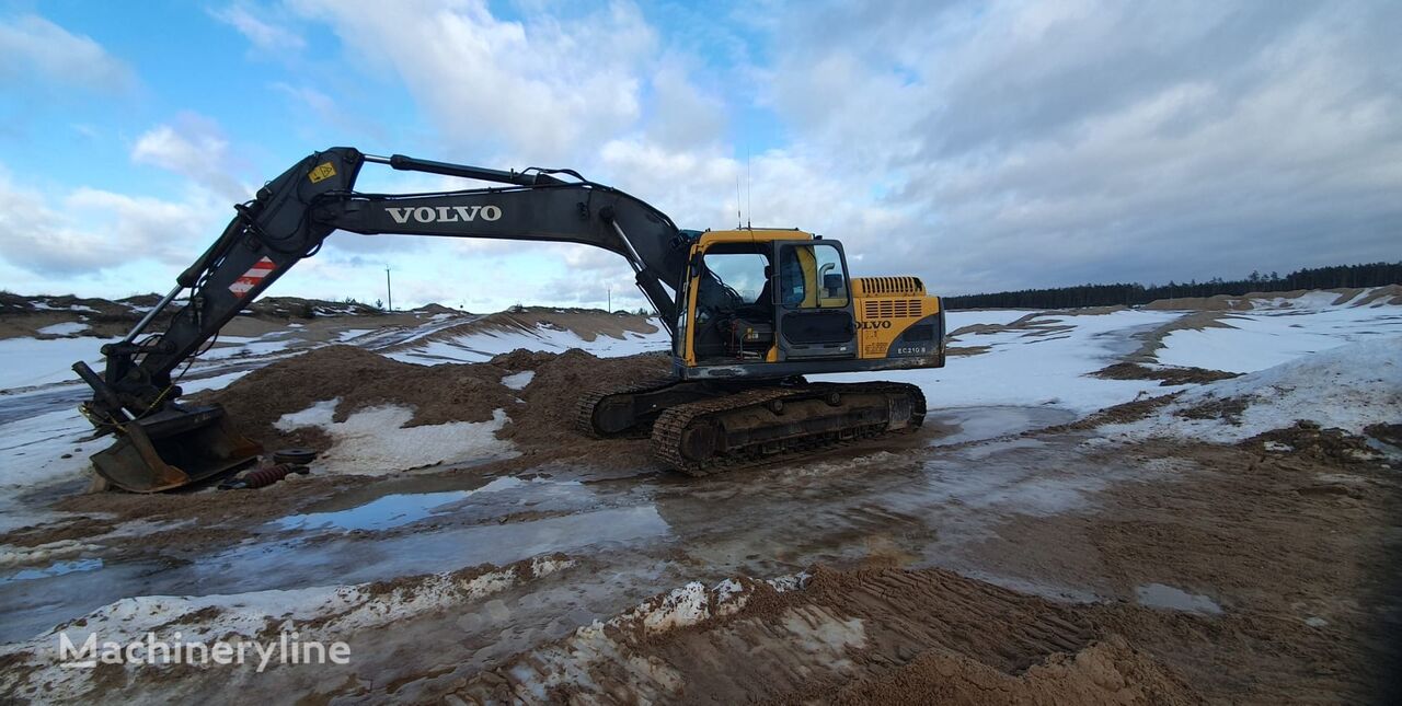 Volvo EC 210 B tracked excavator