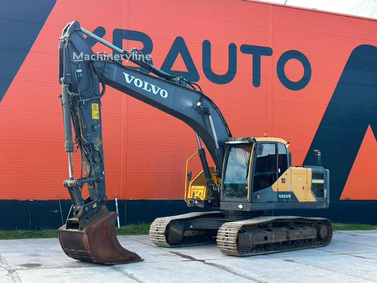 Гусеничный экскаватор Volvo EC 220 EL 3D / CENTRAL LUBRICATION / AC / AUXILIARY HEATER - Machineryline