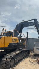 pelle sur chenilles Volvo EC 240