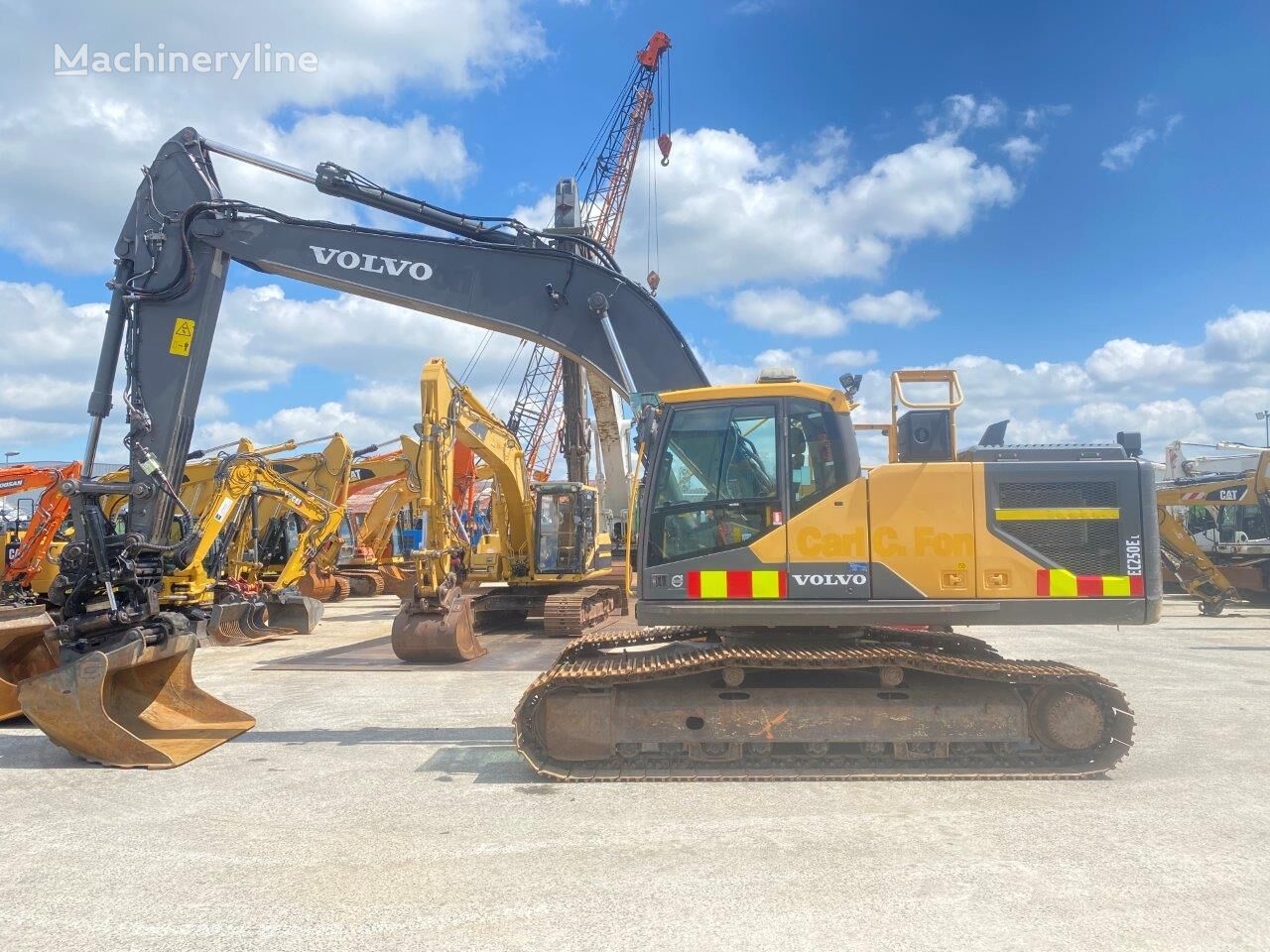 Volvo EC 250 EL tracked excavator