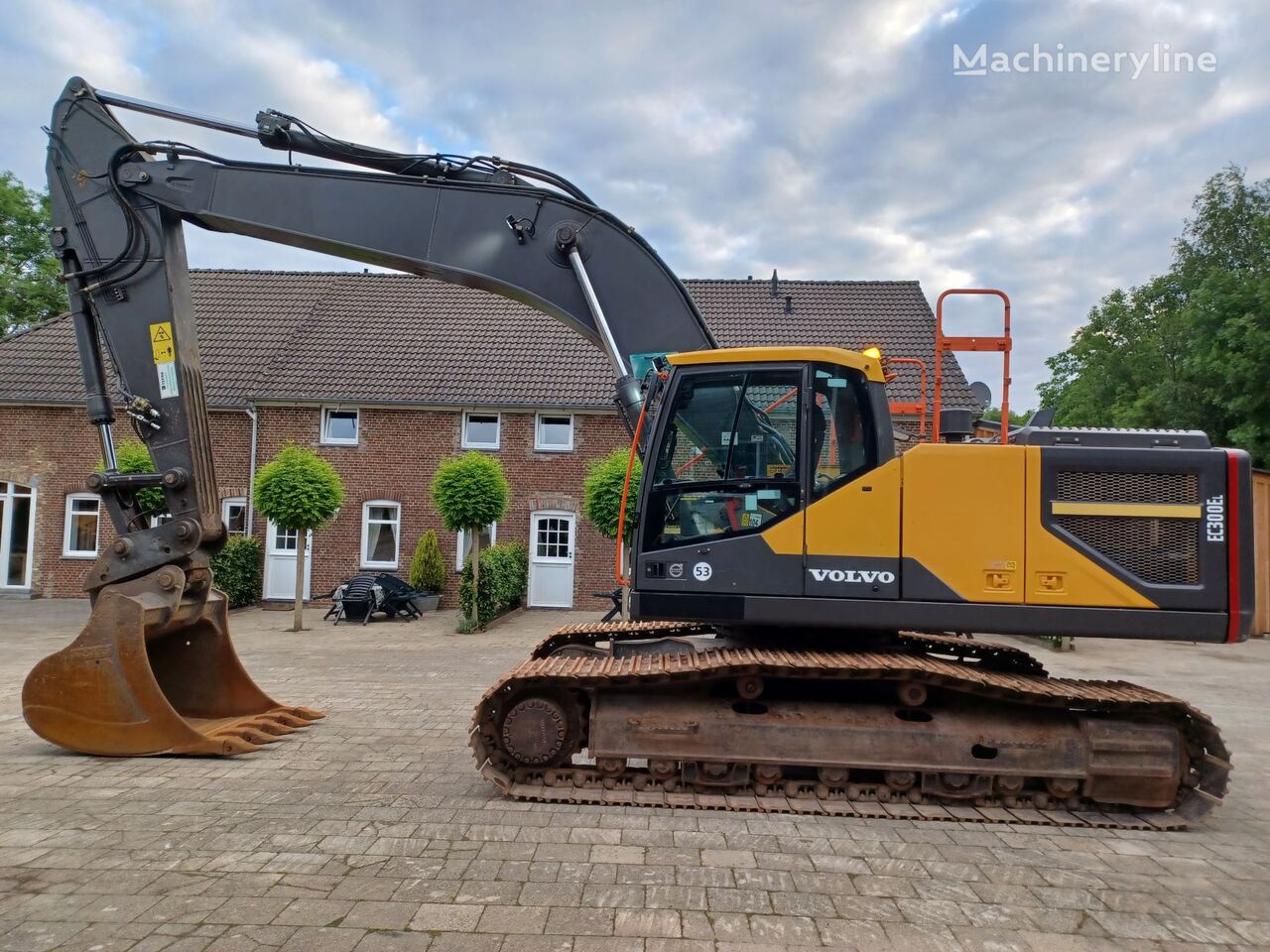 Volvo EC 300 EL *Perfect condition*Almost new U/C* bæltegraver