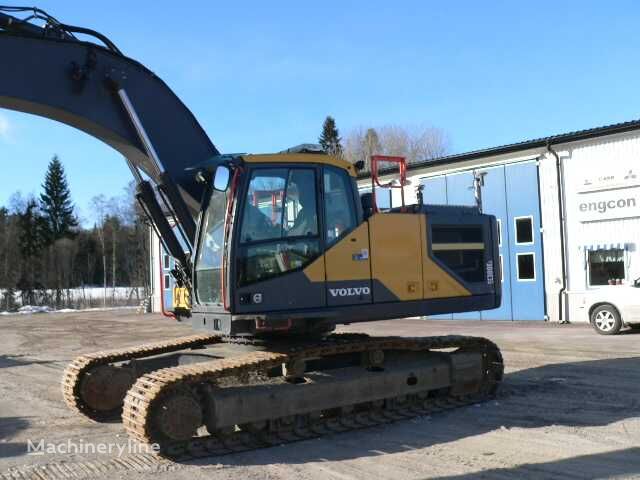 pelle sur chenilles Volvo EC 300EL