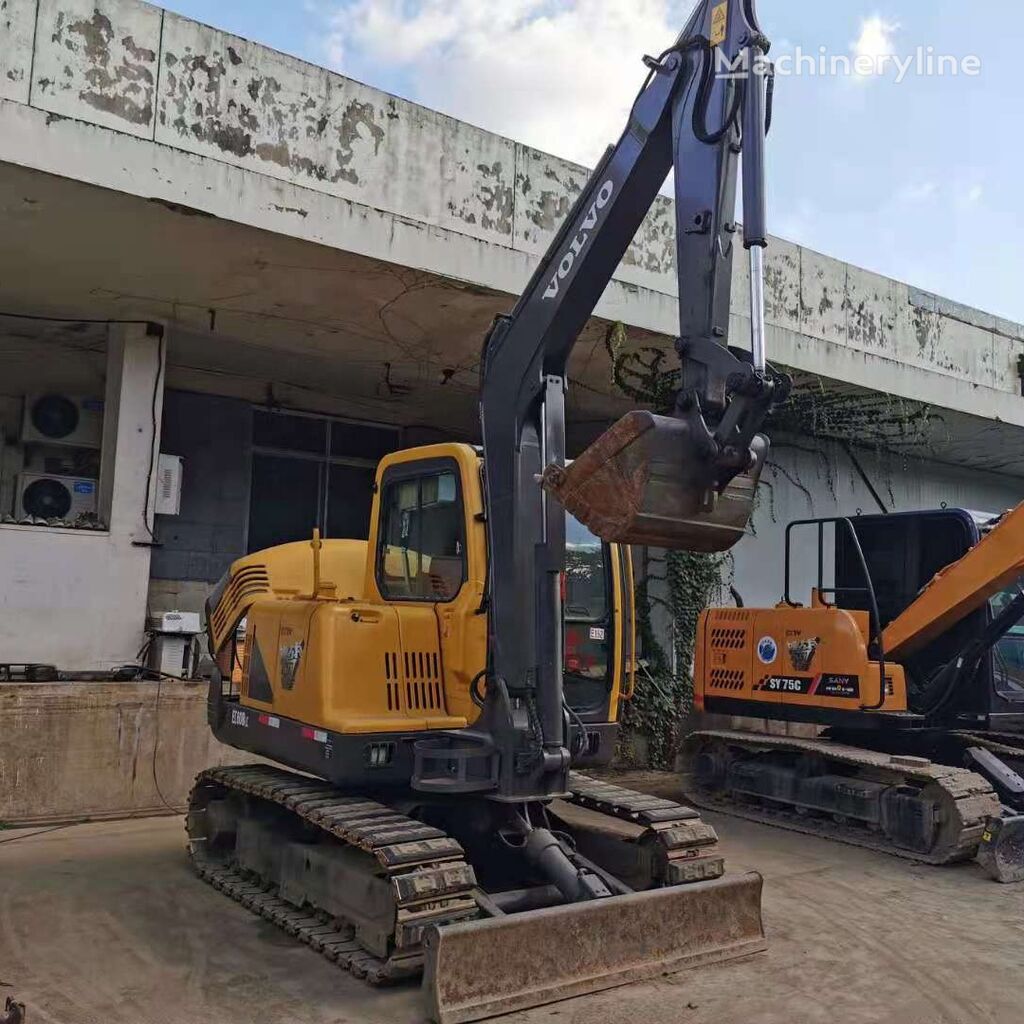 pelle sur chenilles Volvo EC120B, EC120D