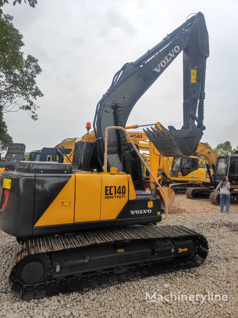 بیل مکانیکی ریلی Volvo EC140DL